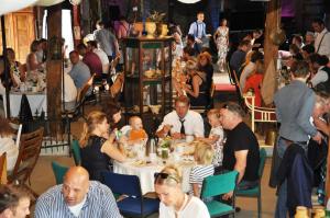 Kaffee & Kuchen in der Scheune